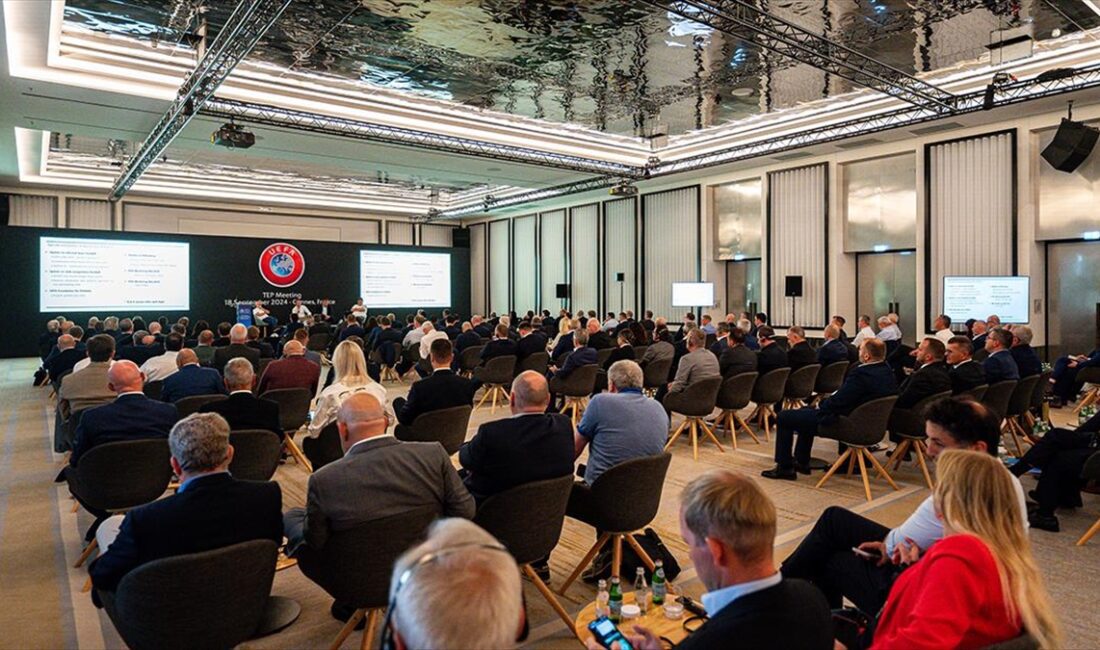 Türkiye Futbol Federasyonu (TFF) Başkanı İbrahim Hacıosmanoğlu, UEFA Üst Düzey