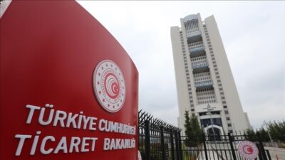 Ticaret Bakanlığının yurt dışı teşkilatı, 108 ülke ve 160 merkezde,