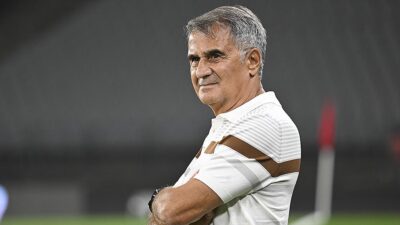 Trabzonspor Kulübü Başkanı Ertuğrul Doğan, teknik direktör Şenol Güneş ile