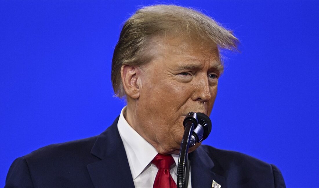 Eski ABD Başkanı Donald Trump, Ukrayna Devlet Başkanı Volodimir Zelenskiy'nin