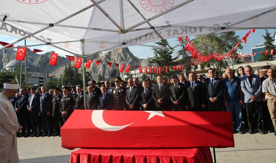 Ovacık ilçesinde görev esnasında zırhlı aracın devrilmesi sonucu şehit olan