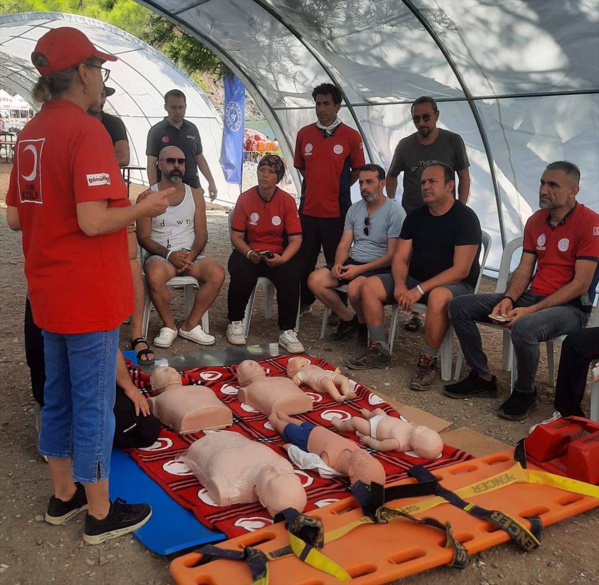 ANTALYA (AA) – Türk Kızılayı, STK’lara ilk yardım ve farkındalık
