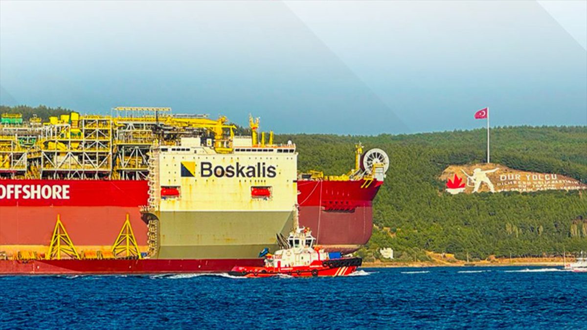 Enerji ve Tabii Kaynaklar Bakanı Alparslan Bayraktar, Türkiye'nin ilk yüzer