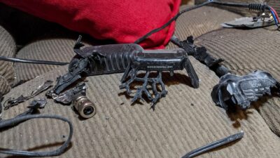 Lübnan'da çağrı cihazları ve telsizlerin patlatılmasının ardından aynı endişenin akıllı