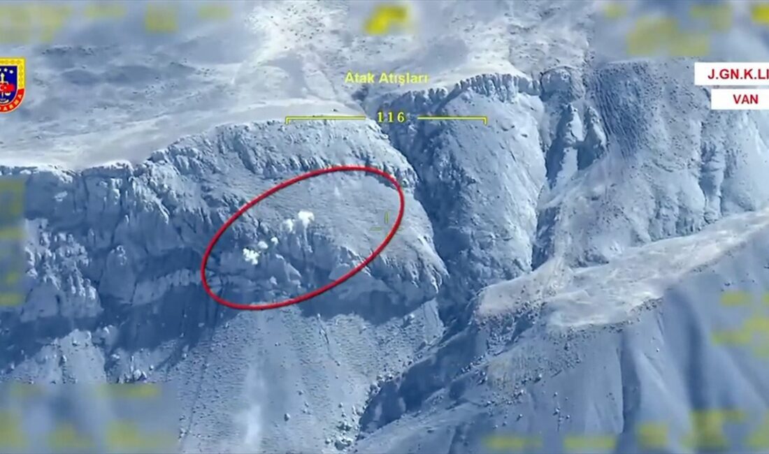 İçişleri Bakanı Ali Yerlikaya, Van'ın Çatak ilçesi kırsalında düzenlenen "Gürz-16"