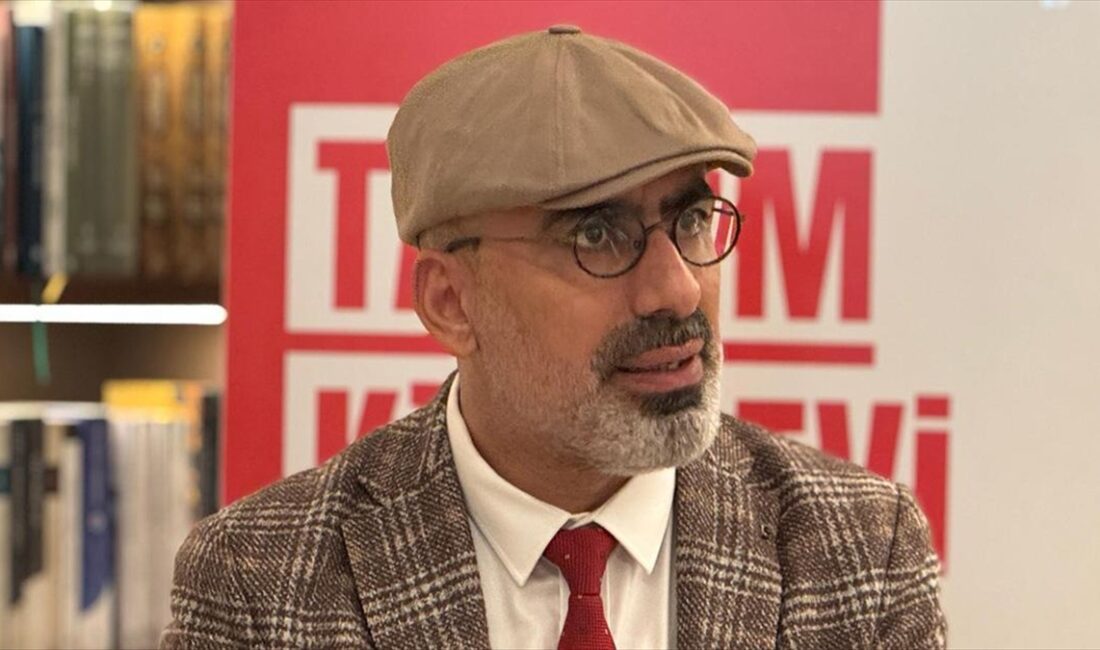 Gazeteci ve yazar Turan Kışlakçı, İstanbul Kültür Yolu Festivali kapsamında