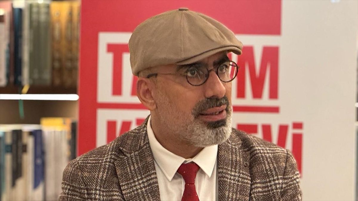 Gazeteci ve yazar Turan Kışlakçı, İstanbul Kültür Yolu Festivali kapsamında