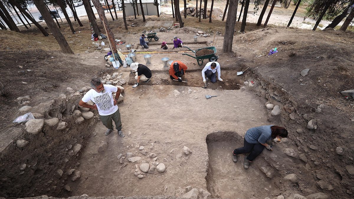 Anadolu'nun en eski yerleşim yerlerinden Mersin'deki Yumuktepe Höyüğü'nde yürütülen arkeobotanik