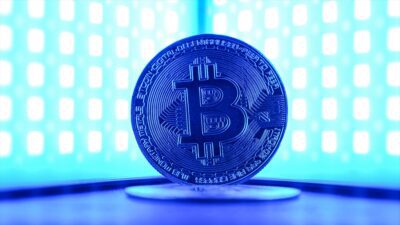 Türkiye'de yerleşik kişilere hizmet veren ve faaliyet izni için Sermaye