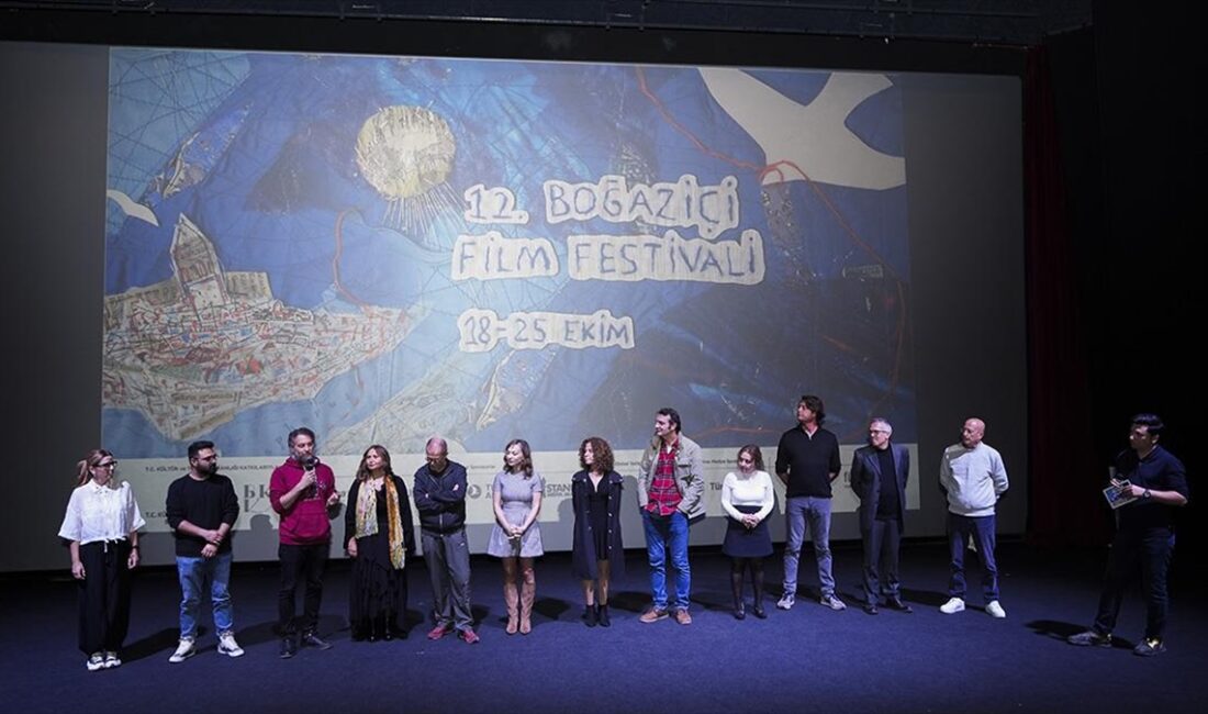 Festivalin ikinci gününde "Köpekle Kurt Arasında", "Parmaklıklar Ardında İki Kadın",