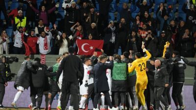 İzlanda karşısında tarihindeki ilk deplasman galibiyetini, UEFA Uluslar B Ligi