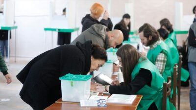 Avrupa Birliği (AB) ve NATO, Gürcistan'da muhalefetin ve Cumhurbaşkanı Salome