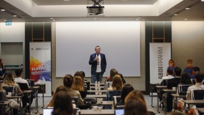 İSTANBUL (AA) – Abdi İbrahim, genç yetenekleri sektöre kazandırmak amacıyla