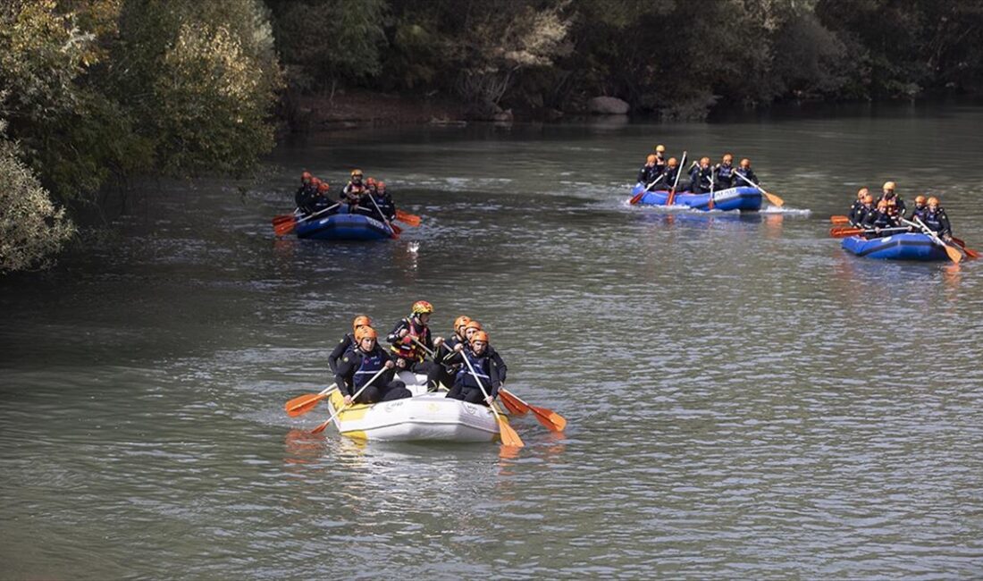 Tunceli'deki Munzur Çayı, Afet ve Acil Durum Yönetimi Başkanlığında (AFAD)