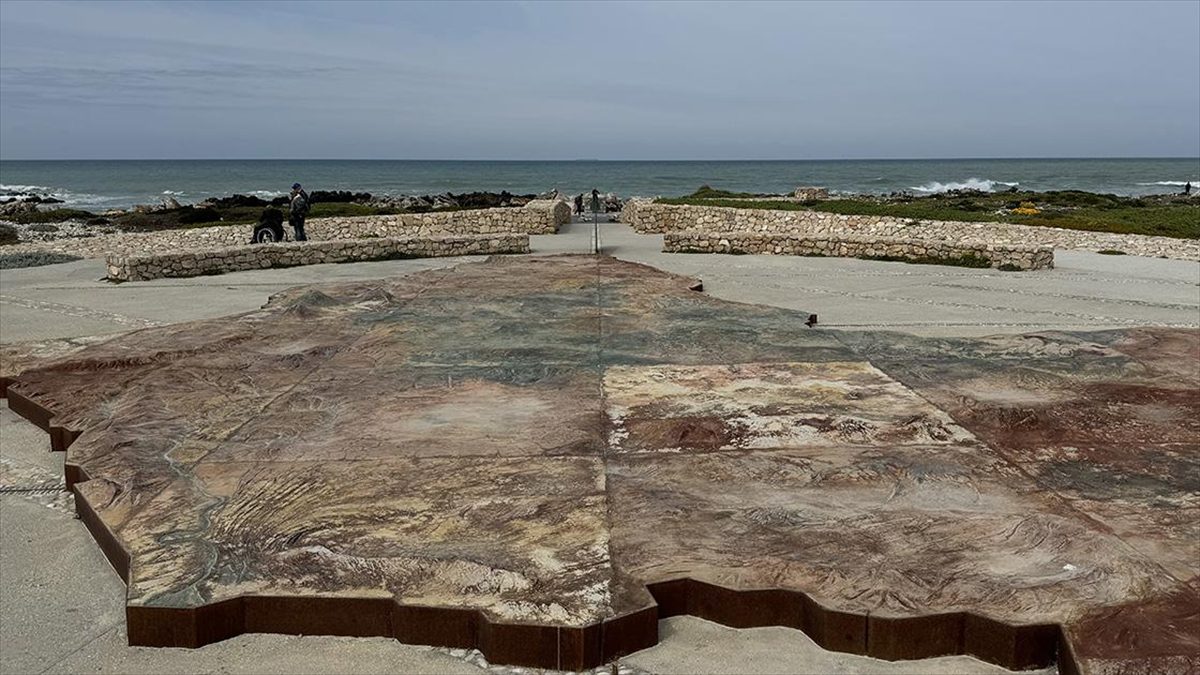 Afrika kıtasının en güney ucunda yer alan Cape Agulhas Ulusal