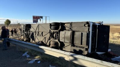 Aksaray'da tur otobüsün devrildiği kazada ölü sayısı 7'ye yükseldi.