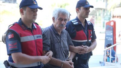 ANTALYA (AA) – Alanya’da bir kişi tartıştığı oğlunu silahla öldürdü