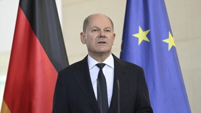 Almanya Başbakanı Scholz, AB regülasyonlarını, Alman ekonomisinin en önemli sorunlarından