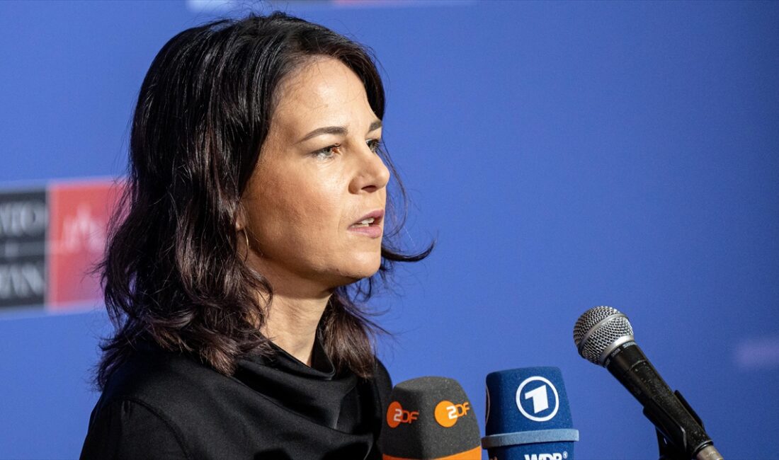 Almanya Dışişleri Bakanı Annalena Baerbock, Almanya'dan temin edilen silahların kullanımında