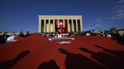 Büyük Önder Gazi Mustafa Kemal Atatürk'ün ebedi istirahatgahı Anıtkabir, 29