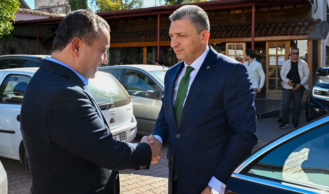 ANTALYA (AA) – Antalya Valisi Hulusi Şahin, göreve yeniden seçilmeleri