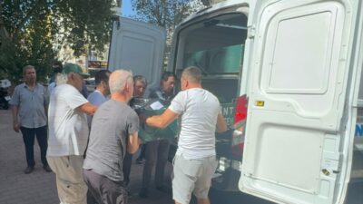 ANTALYA (AA) – Antalya'nın Muratpaşa ilçesinde 27 yaşındaki genç evinde