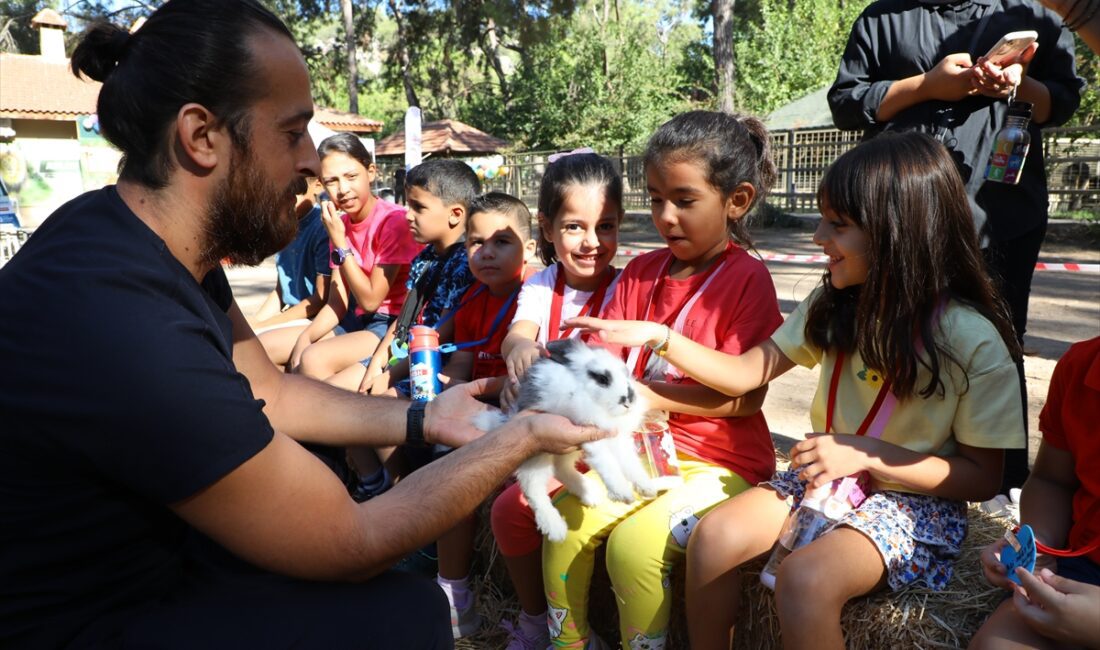 ANTALYA (AA) – Antalya’da 4 Ekim Dünya Hayvanları Koruma Günü