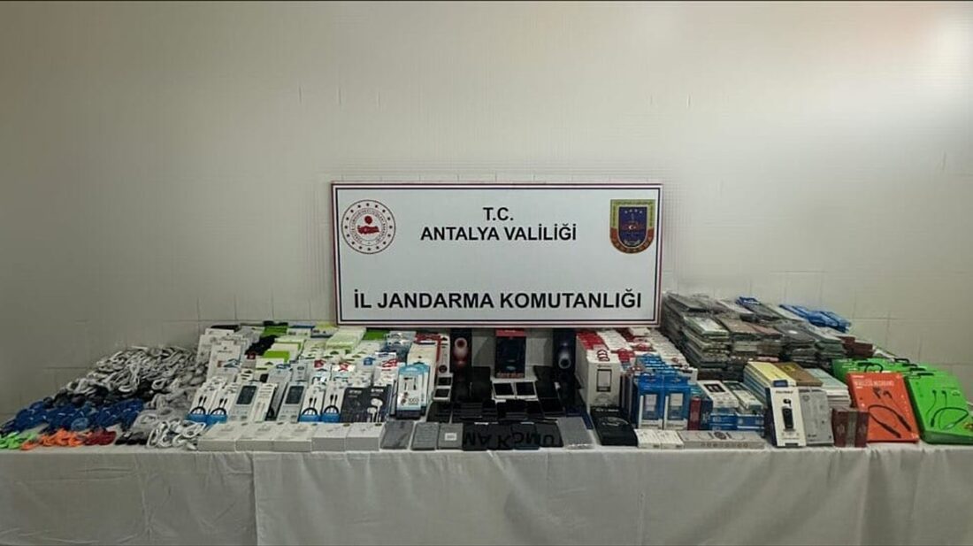 ANTALYA (AA) – Antalya’da kaçakçılık operasyonunda 1 şüpheli yakalandı. Antalya’nın