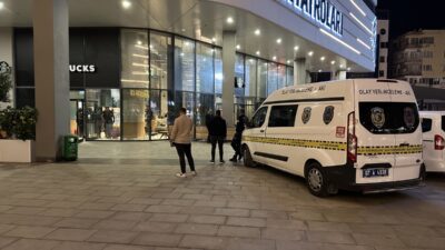 ANTALYA (AA) – Bir kahve zinciri markasının Muratpaşa ilçesindeki şubesine