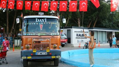 ANTALYA (AA) – Antalya’da düzenlenen “Yeşilçam Festivali”nin ilk gününde sahne