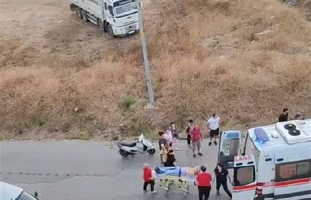 ANTALYA (AA) – Antalya'nın Serik ilçesinde motosikletten açılan ateş sonucu