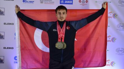 Polonya'da düzenlenen Gençler ve 23 Yaş Altı Avrupa Halter Şampiyonası'nda