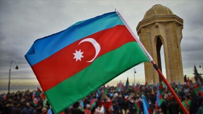 Azerbaycan'da ülkenin bağımsızlığının yeniden kazanılmasının 33. yıl dönümü kutlanıyor.