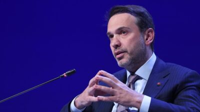 Enerji ve Tabii Kaynaklar Bakanı Alparslan Bayraktar, yarın yenilenebilir enerji