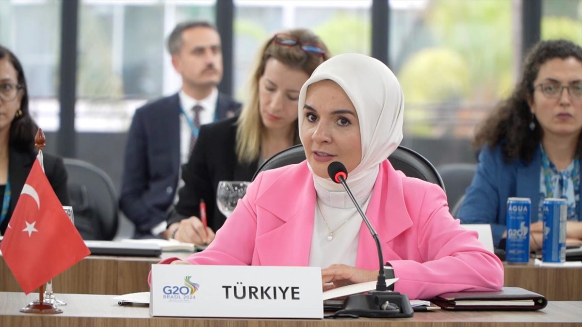 Aile ve Sosyal Hizmetler Bakanı Mahinur Özdemir Göktaş, "Gazze'de yaşanan