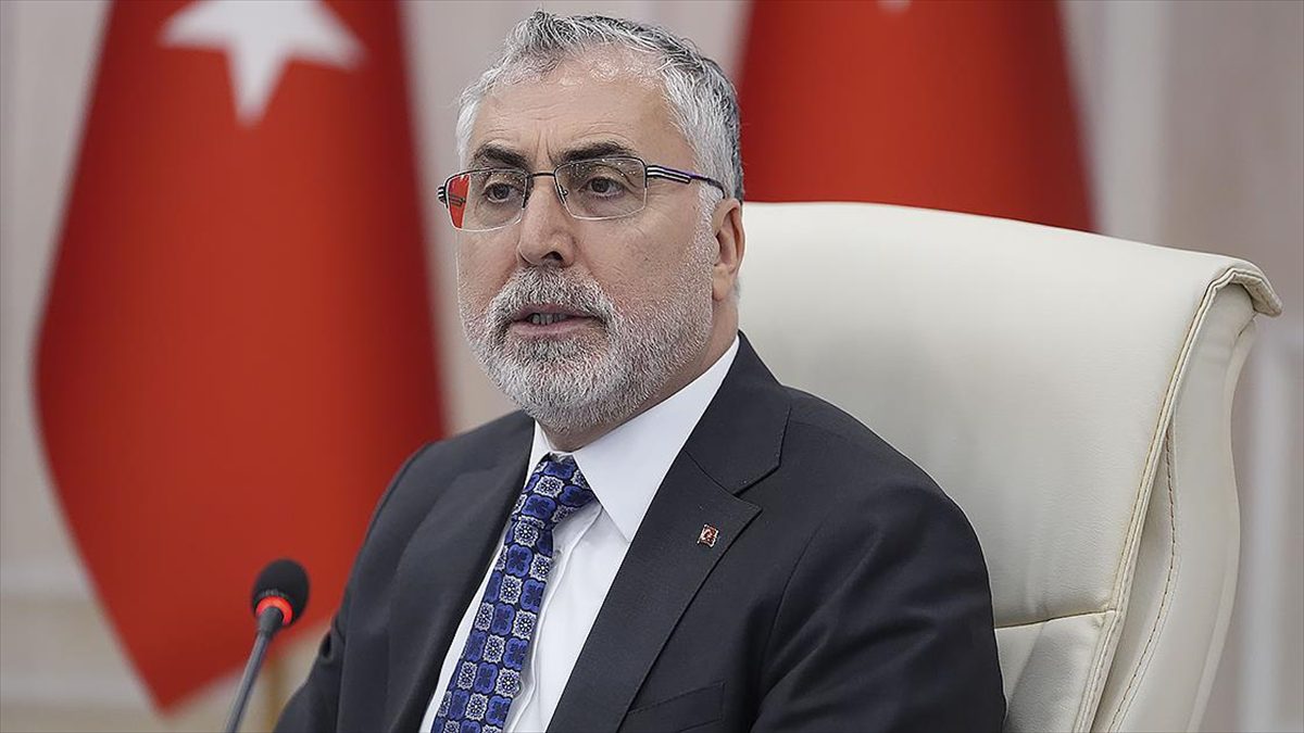 Çalışma ve Sosyal Güvenlik Bakanı Işıkhan, bu yıl emekli olacaklar