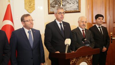  Sağlık Bakanı Kemal Memişoğlu, e-Nabız Kişisel Sağlık Kaydı Sistemi'ne