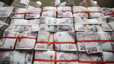 Sektörün toplam mevduatı 18 trilyon 407,6 milyar lira, kredi hacmi