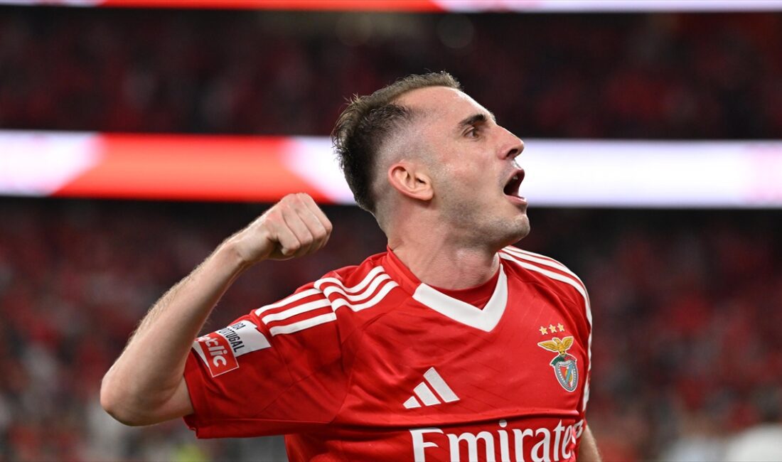 Benfica'da forma giyen milli futbolcu Kerem Aktürkoğlu, yaklaşık 2 aylık