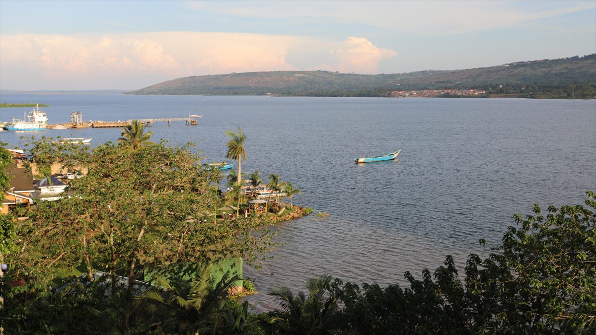 Afrika'da geçtiği ülkelerin can damarı olan Nil Nehri, Uganda'dan doğan