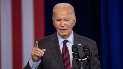 Filistin'e destek veren bir kişi, "Filistin'de bir soykırım varken nasıl