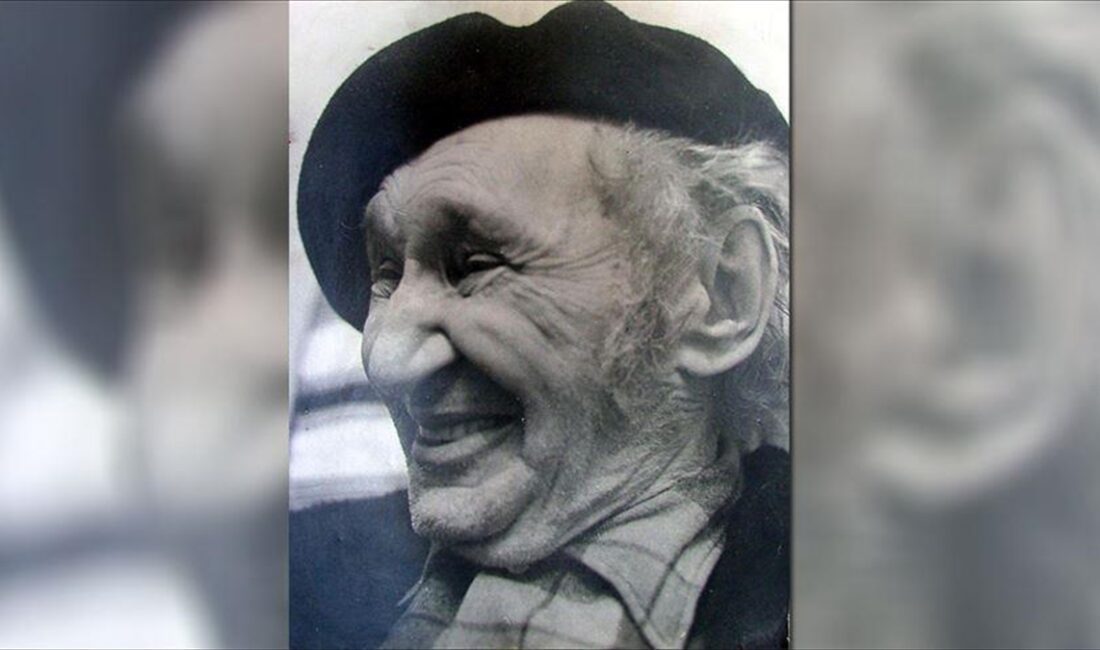 "Halikarnas Balıkçısı" mahlaslı gazeteci, yazar, şair, ressam Cevat Şakir Kabaağaçlı'nın
