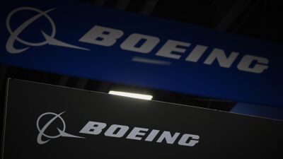 ABD merkezli küresel havacılık şirketi Boeing'in iş gücünü yüzde 10