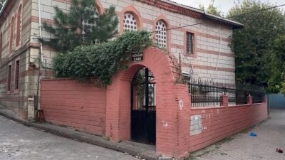 Fatih'te cenaze namazı için götürüldüğü camide tabutundan ses gelmesi üzerine