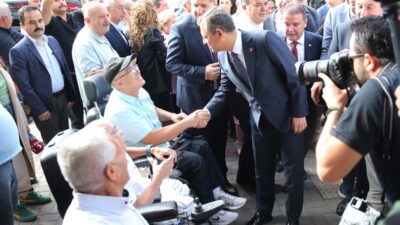 ANTALYA (AA) – CHP Genel Başkanı Özgür Özel, bir dizi