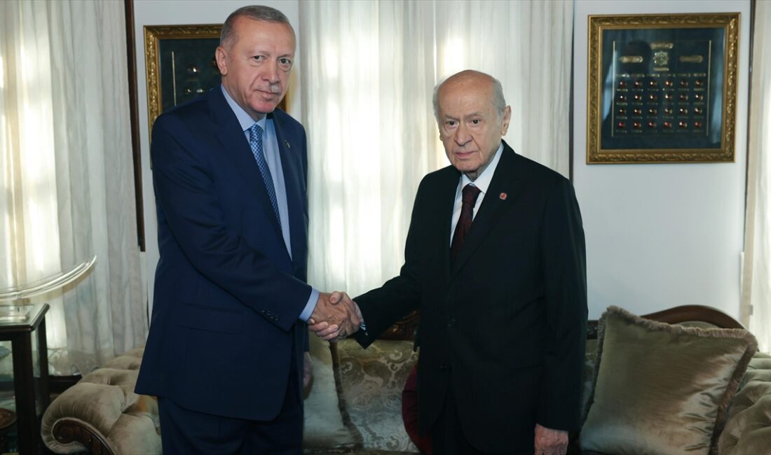 Cumhurbaşkanı Recep Tayyip Erdoğan, MHP Genel Başkanı Devlet Bahçeli'ye ziyarette
