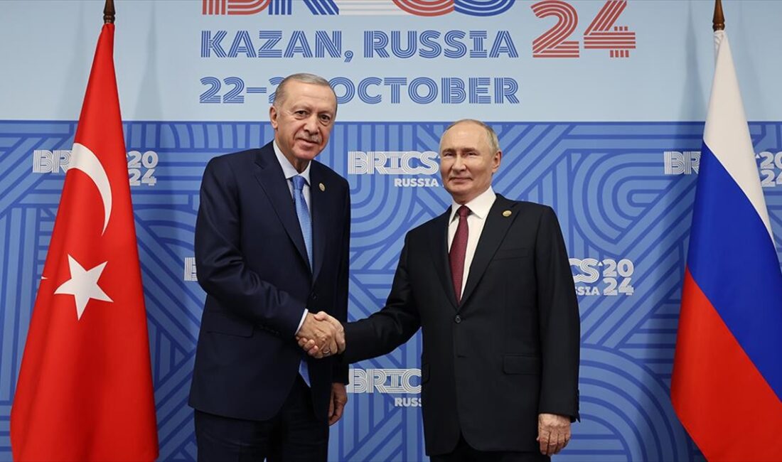 Cumhurbaşkanı Erdoğan, BRICS Zirvesi'ndeki temasları kapsamında, Rusya Devlet Başkanı Vladimir