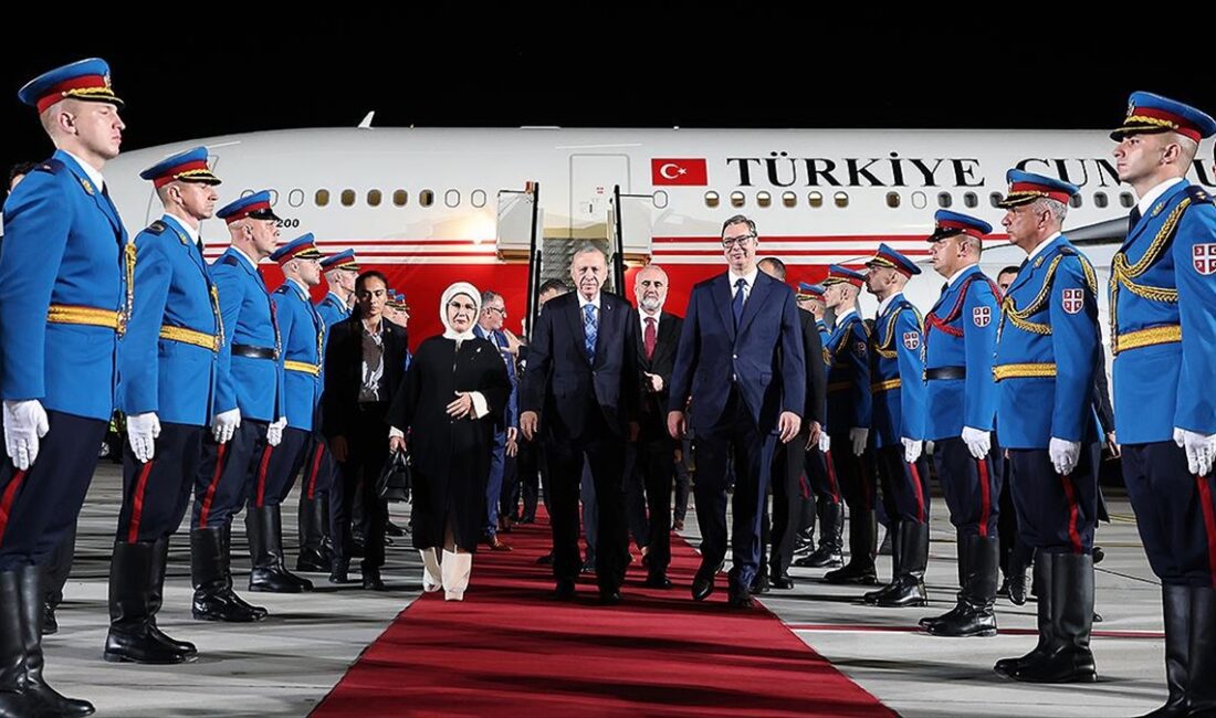 Cumhurbaşkanı Recep Tayyip Erdoğan, Arnavutluk'taki temaslarının ardından özel uçak "TUR"