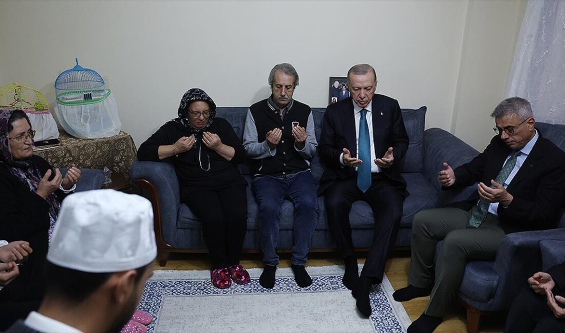 Cumhurbaşkanı Recep Tayyip Erdoğan, trafik kazasında hayatını kaybeden AK Parti