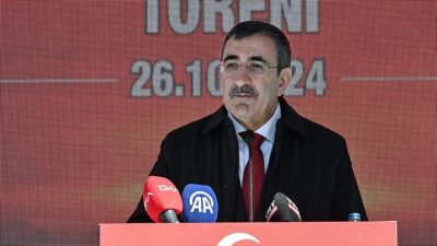 Cumhurbaşkanı Yardımcısı Yılmaz, "Türkiye Yüzyılı, enerjide dışa bağımlılığı bitirdiğimiz, enerjide